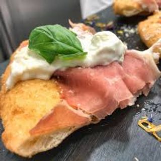Crudo e gorgonzola