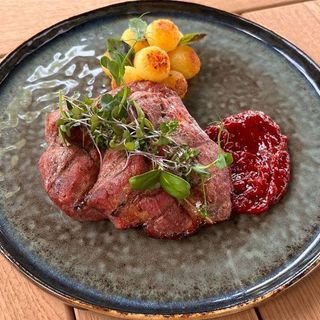 Стейк зі свиного ошийка