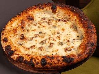 Піца Чесна, сирна (500г)