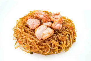 213. Spaghetti di riso con pollo
