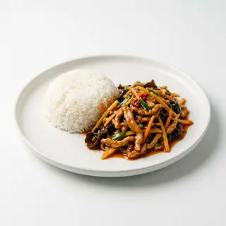 Riso bianco e yuxiang maiale