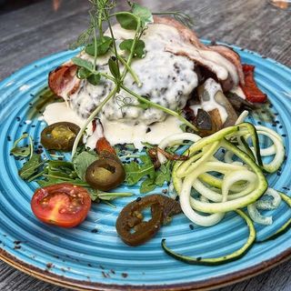 Kotlet z wołowiny z warzywami 200g