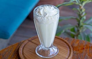 Шоколадный молочный коктейль (350 мл.)