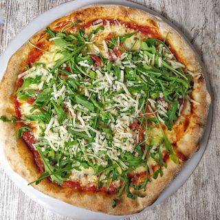 Pizza Crudo (30 Cm.)