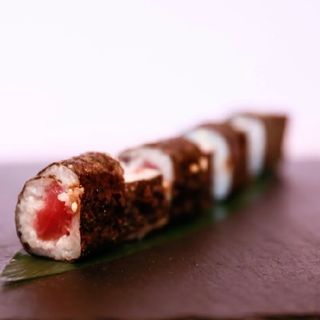 Макі з тунцем