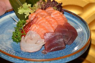 68. Sashimi misto