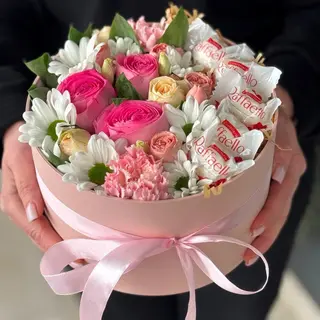 Квіткова коробка з Рафаелло