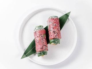 Спрінг-рол з тунцем