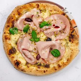 Pizza Mortadella & Pistachio