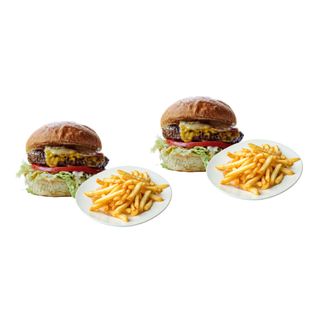 2 броя Classic Cheeseburger с 2 броя пържени картофки