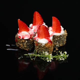 95.Maki Frito Con Fresa (8uds)