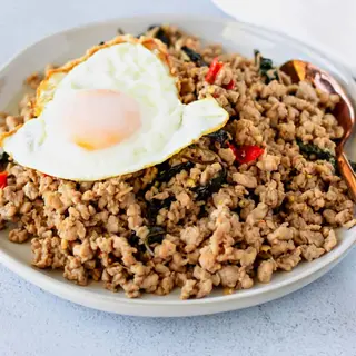 Prad Krapao Gai / Moo Saap
