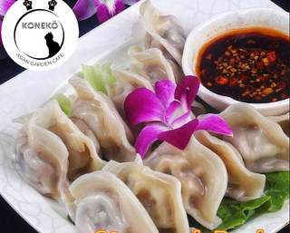Knedle sa mesom / PORK  DUMPLINGS ( 6 PCS.)