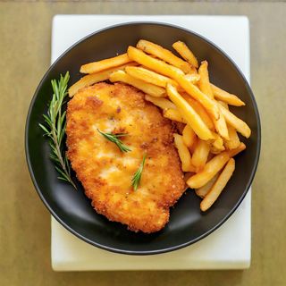 Panado porco com Kebab, Batata e Ovo