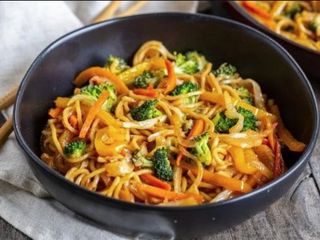 35.Yakissoba Massa Vegetariano