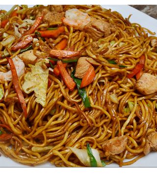 28A. Tallarines Con Salsa Picante Especial