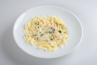 Paste cu pui si ciuperci