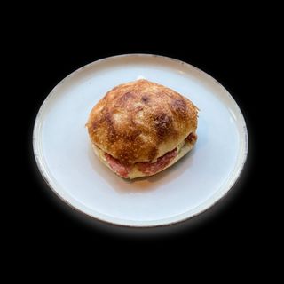 Sandwich cu Salam Italian