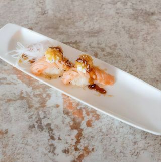 192 Nigiri De Salmón Style (2 Pzs.)