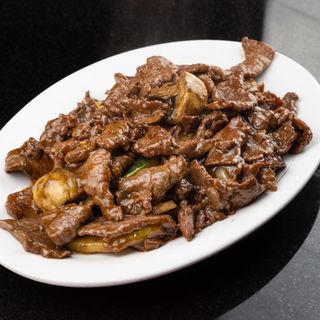 68. Ternera Con Salsa De Ostras