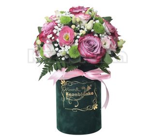 Lila ruže i lizijantus u kutiji (RUK 095)