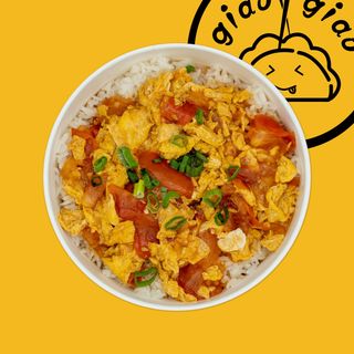 Riso con pomodoro e uovo