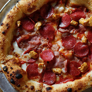 Піца Чотири м'яса (520г)