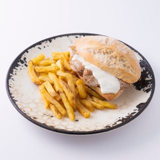 Montadito de solomillo al roquefort