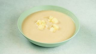 Vege juha od cvjetače