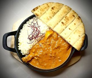 Butter Chicken cu lipie Grecească