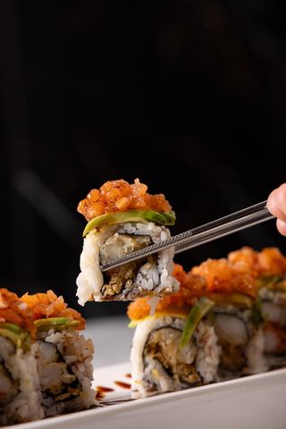 Uramaki dragon roll