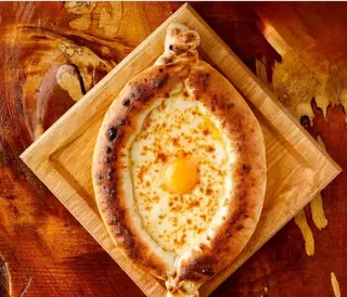 Khachapuri Adjarian