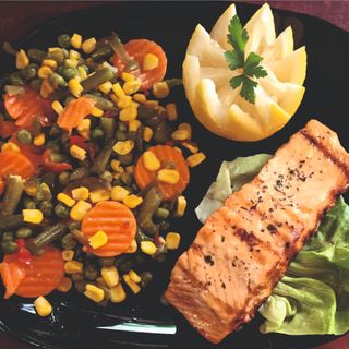 File de somon la gratar cu legume mexicane 150g/200g