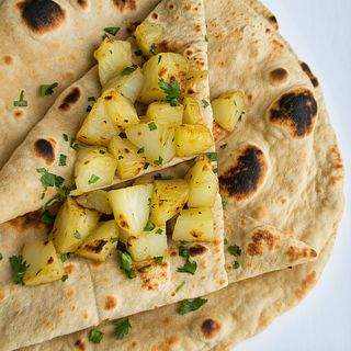 Aloo kulcha vegan