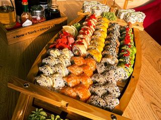 СУШІ СЕТ NYSР (2000/160/50/55g)