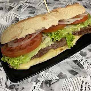 Bocadillo Terneira completo á prancha