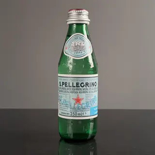 Botella De Agua Con Gas