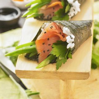 Temaki salmão braseado