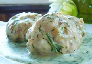 Pulpeciki w sosie koperkowym