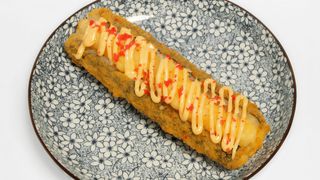 Hot-dog z krewetką w tempurze