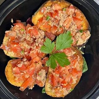 Bruscheta di tonno