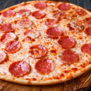 Pizza Peperoni (40 Cm.)