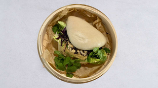 Bułeczka bao z szarpaną wołowiną