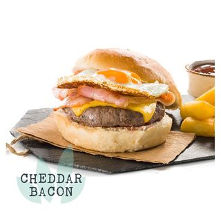 Hamburguesa De Cheddar Con Bacon