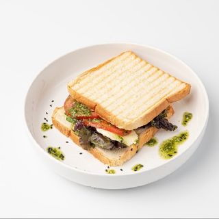 Тост Капрезе