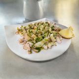 SEPIA TROCEADA CON SALSA VERDE