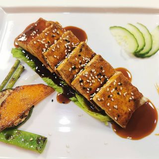 T8. Teppanyaki De Tofu (Ración)