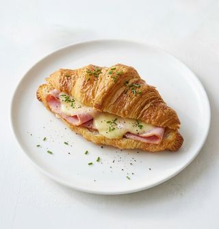 Croissant Jambon Et Fromage Fumé