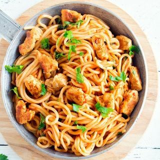 SPAGHETTI COM FRANGO