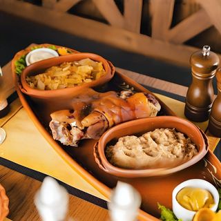 Koljenica sa prilogom